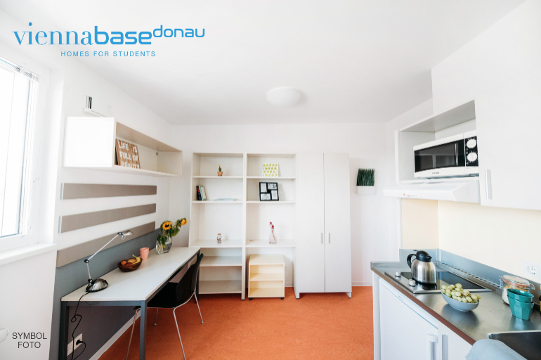 Donaubase_100-NEU_final.jpg